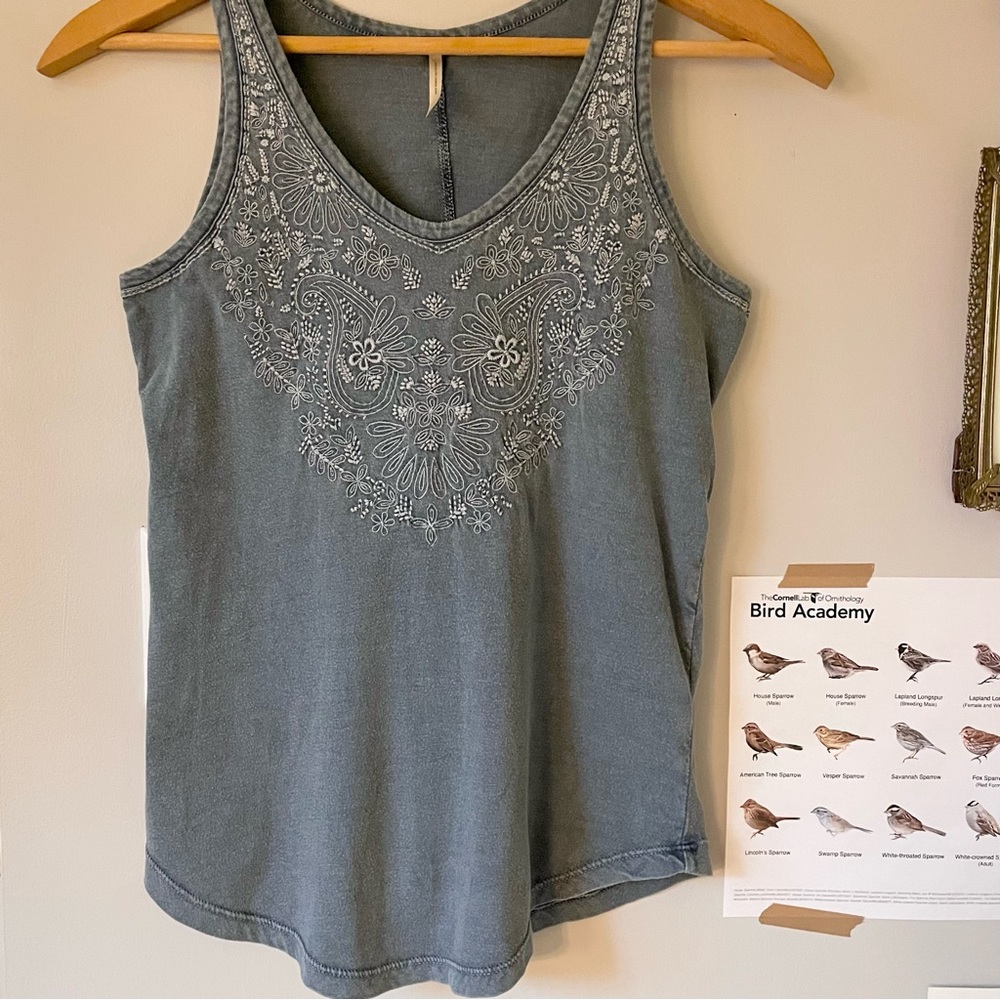 Embroidered V neck tank top grey Harlow XS